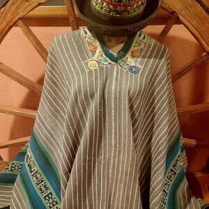 Antique Poncho El Gaucho – Authentic Andean Handwoven Textile, Outdoor Lovers, E